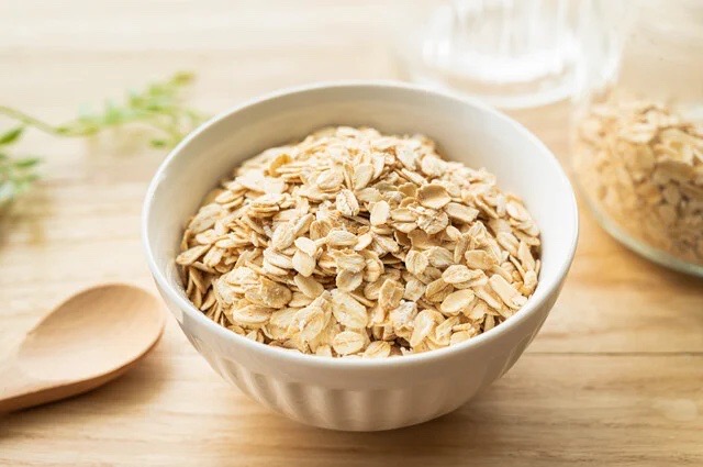 ザクザク食感のグラノーラで“味変”も
