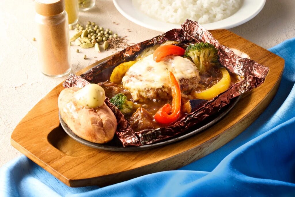 夏野菜とチーズのカレー包み焼きハンバーグ ココス