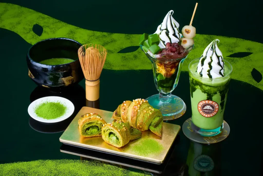 祇園辻利の抹茶を使用したコラボ3商品(チョコクロ・スムージー・パフェ)の集合イメージ
